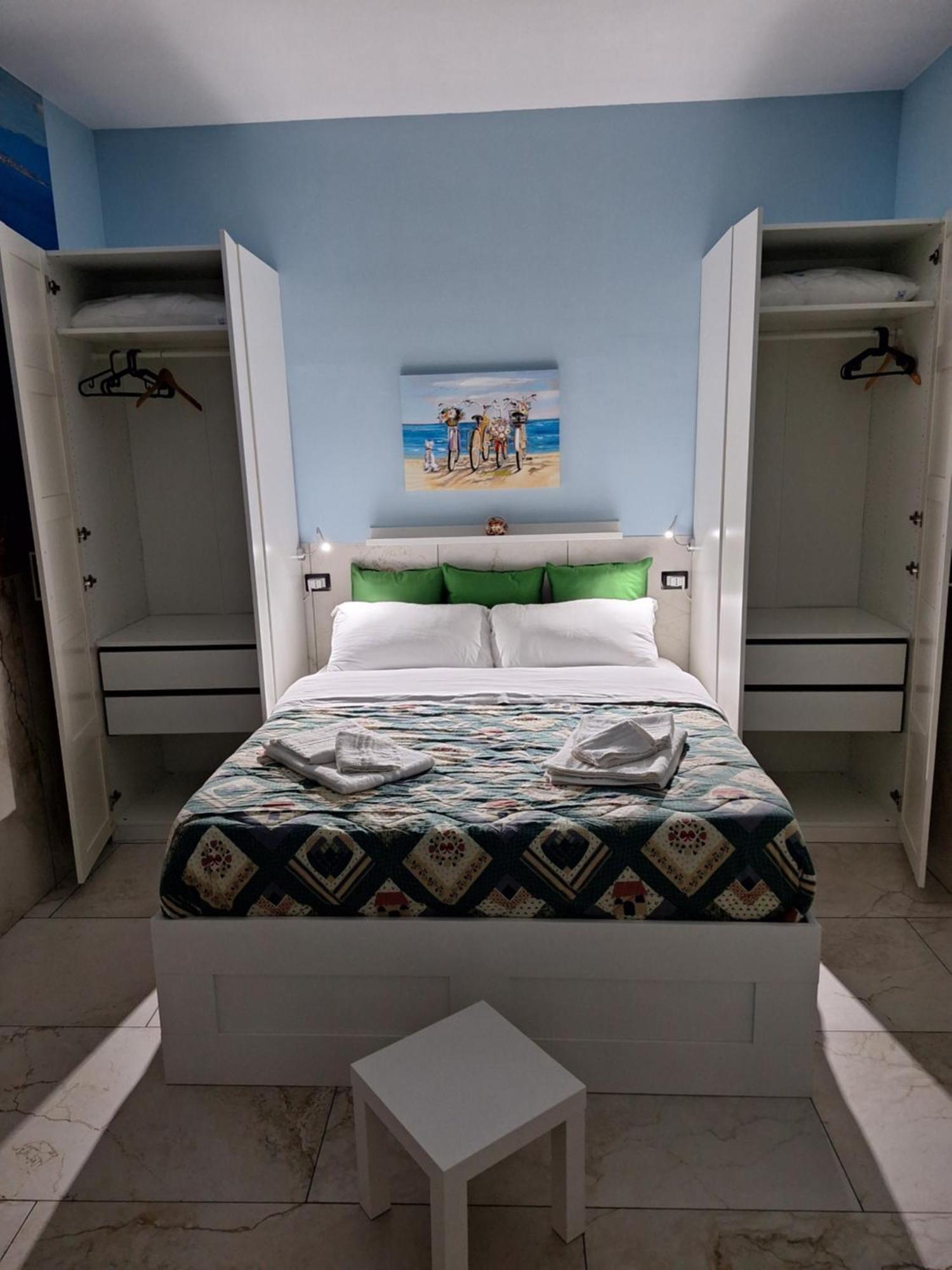 הוילה נאפולי Casa Vacanza Alessandra מראה חיצוני תמונה